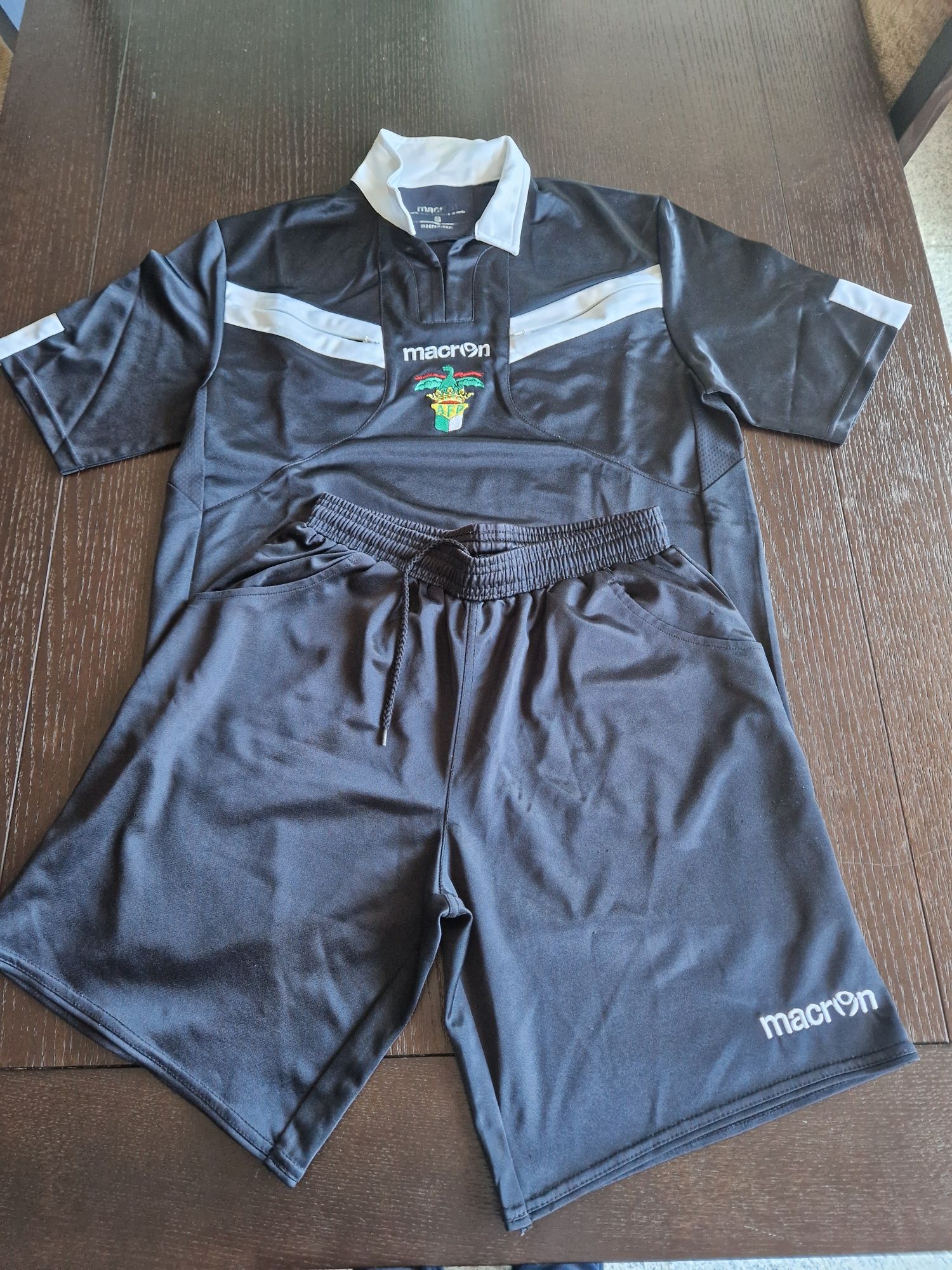 Equipamento de árbitro macron