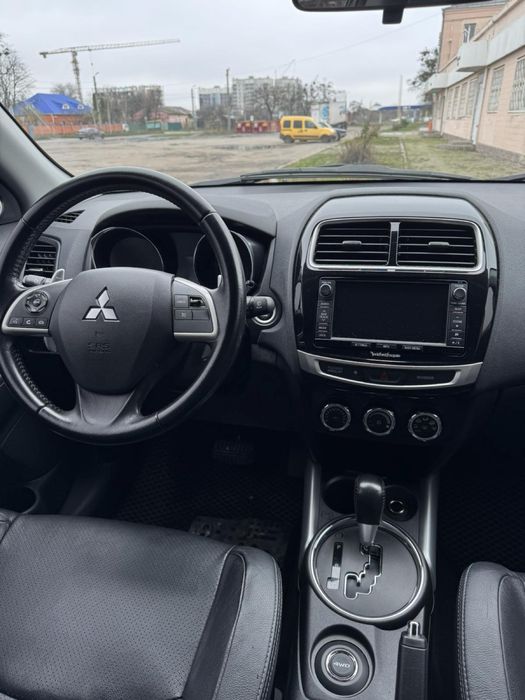 Продам машину Mitsubishi ASX 2013 року