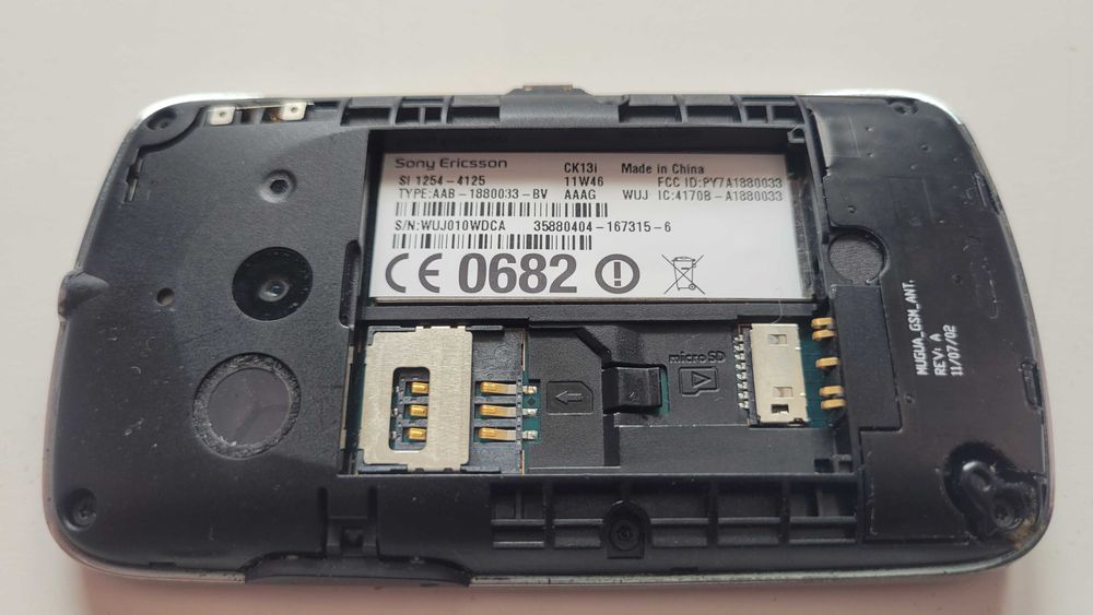 Telefon Sony Ericsson TXT CK13i czarny