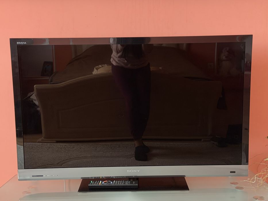 Телевізор Sony Bravia KDL-40HX725