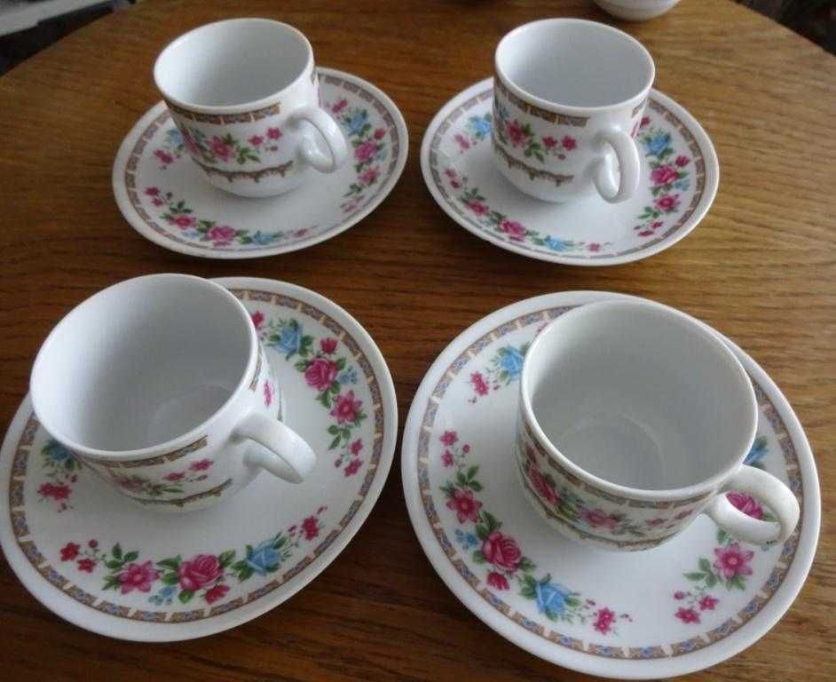 Filiżanki I Talerzyki Kolorowe, Małe - Porcelana Chińska - Stare