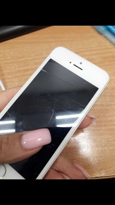 iPhone 5s 32gb в хорошому стані