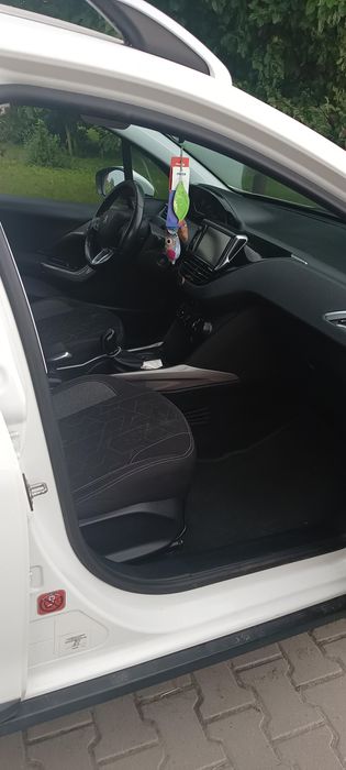 Peugeot 2008 od kobietki