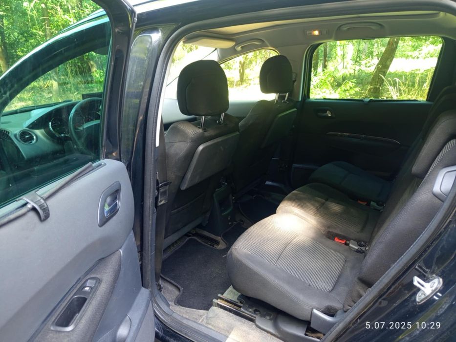 Peugeot 5008 7 foteli 2.0 HDI panorama klimatyzacja nawigacja