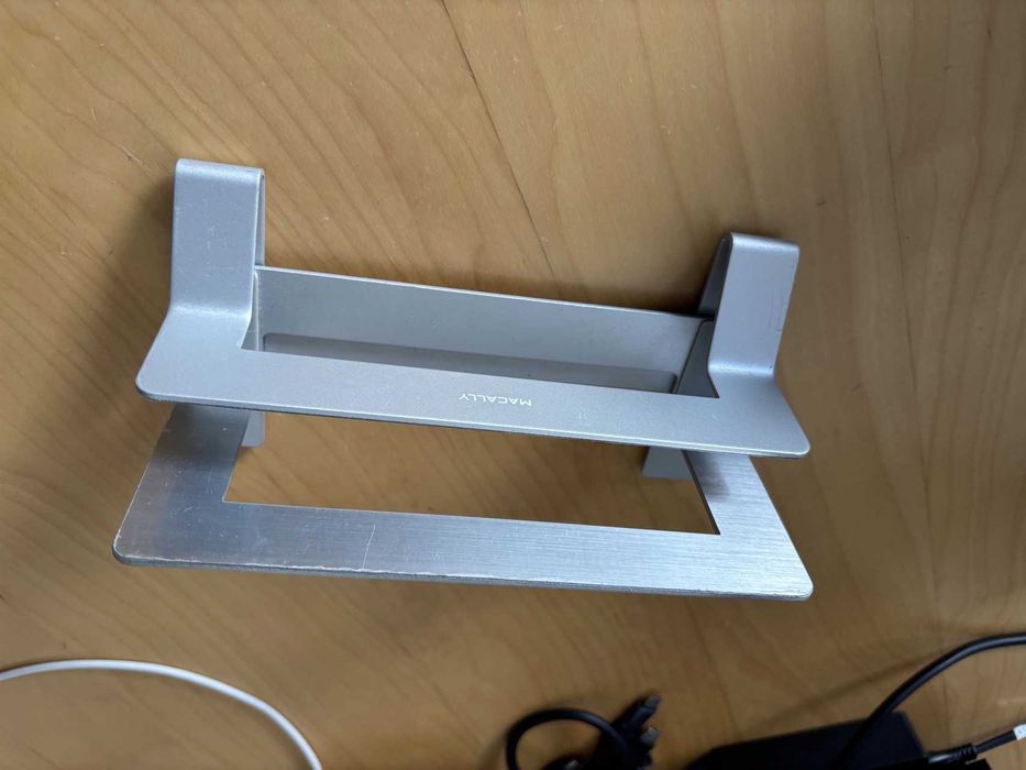 Suporte vertical em alumínio para portátil MAC / PC