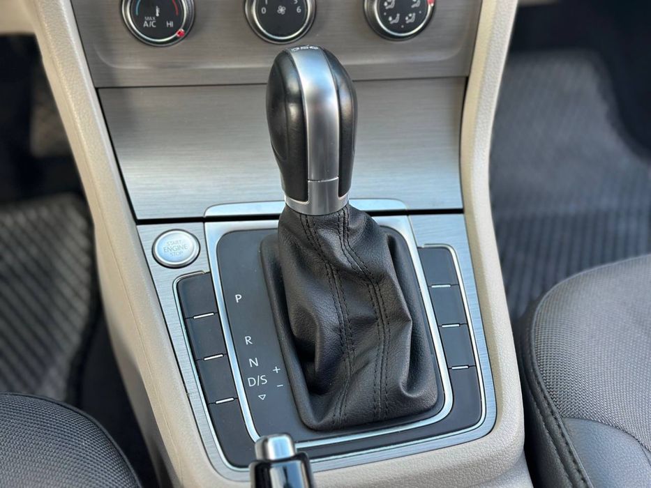 Volkswagen Golf 2015 2.0 дизель