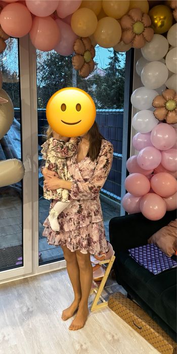 Sliczna sukienka Mohito