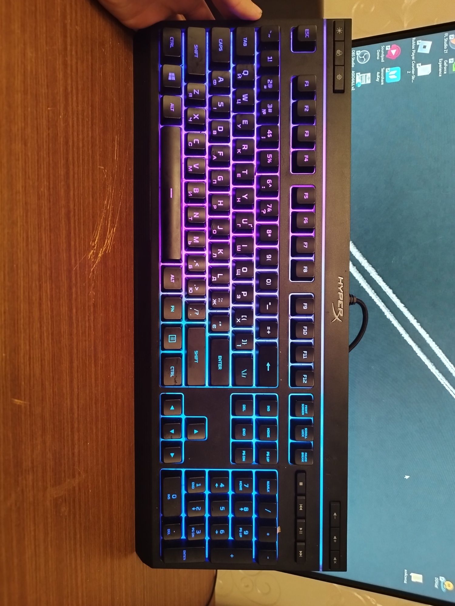 Клавиатура HyperX Alloy RGB