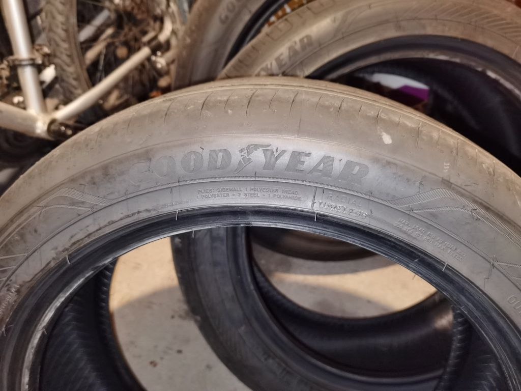 Nowe opony letnie Goodyear 215/50 r18