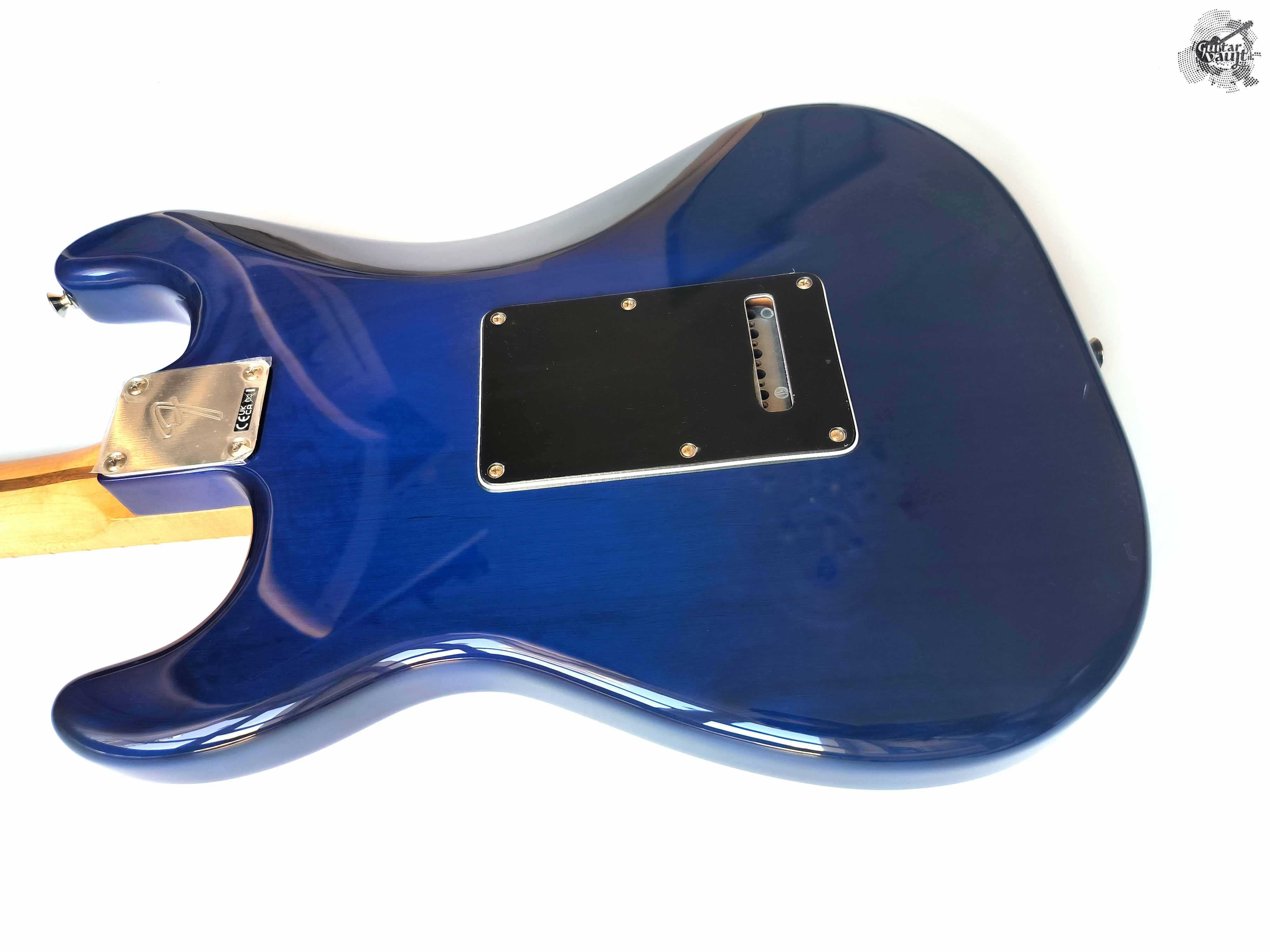 '2025 Fender® Limited Edition Player II Stratocaster® HSS Blue Burst