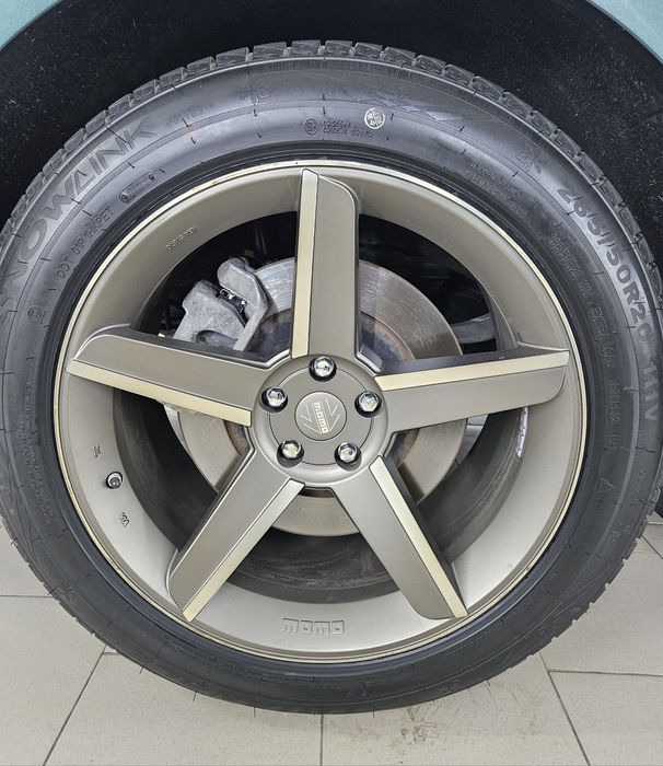 Продам итальянские диски  фирмы " MOMO"   R20,   et 40