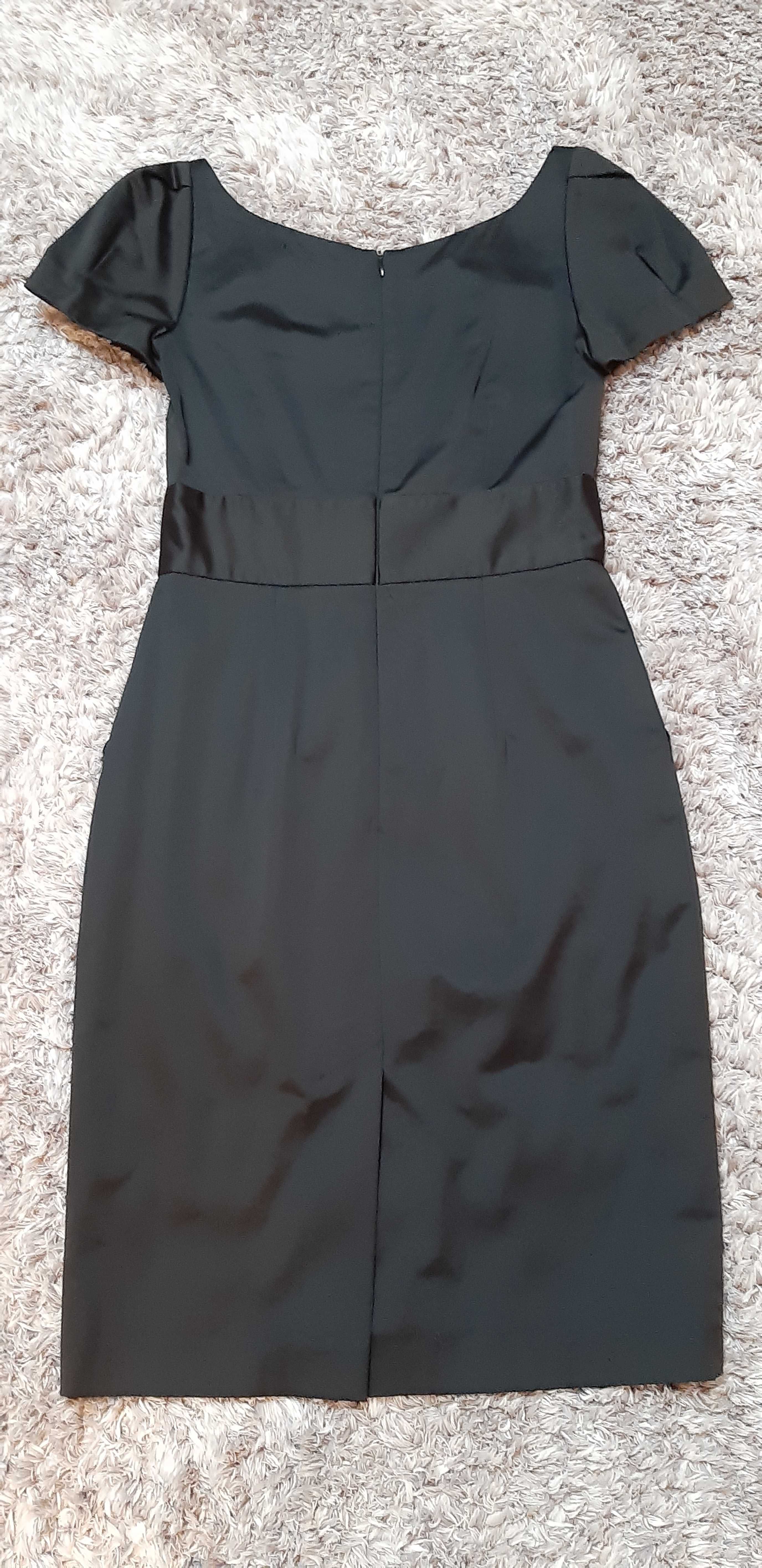 Czarna atłasowa sukienka Simple rozm. 36