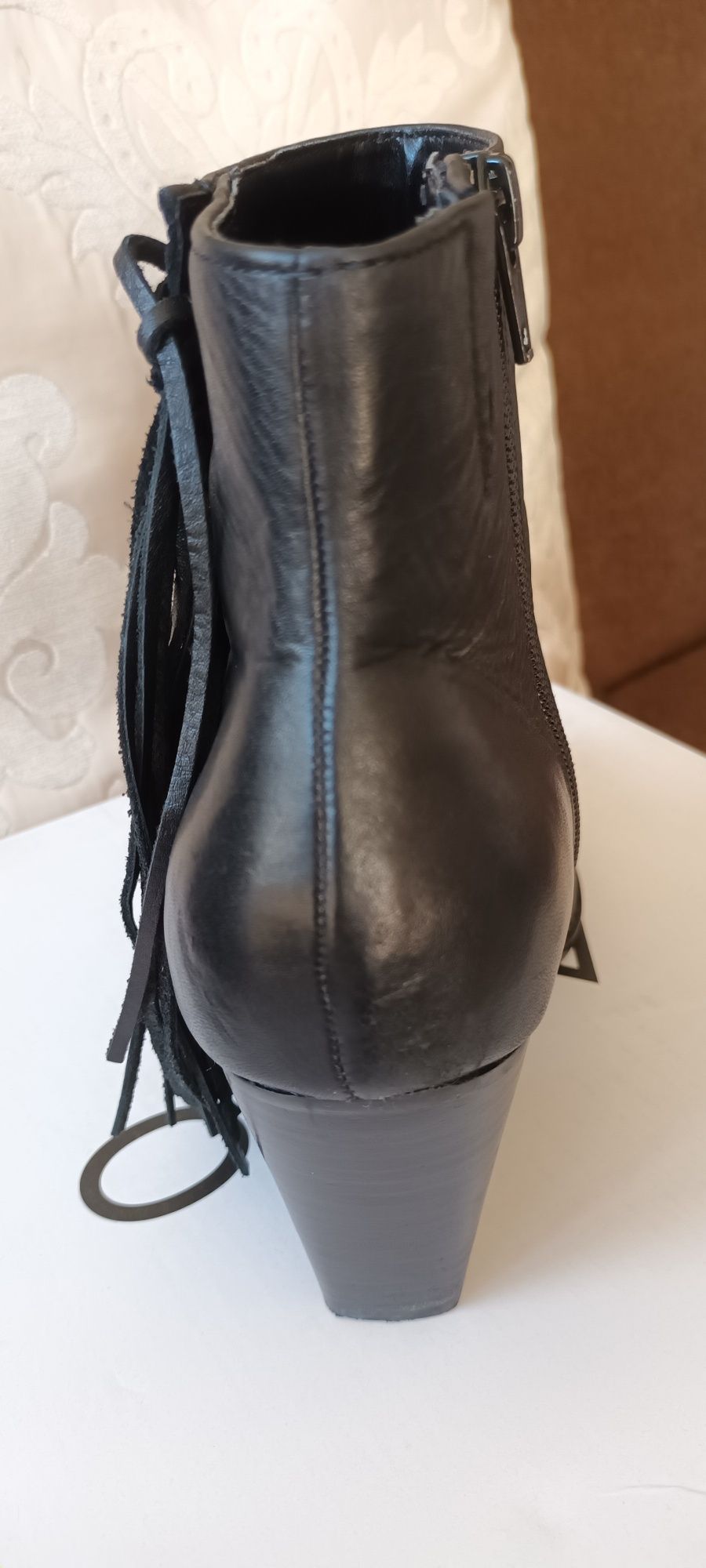 Botins de marca, como novos excelente oportunidade