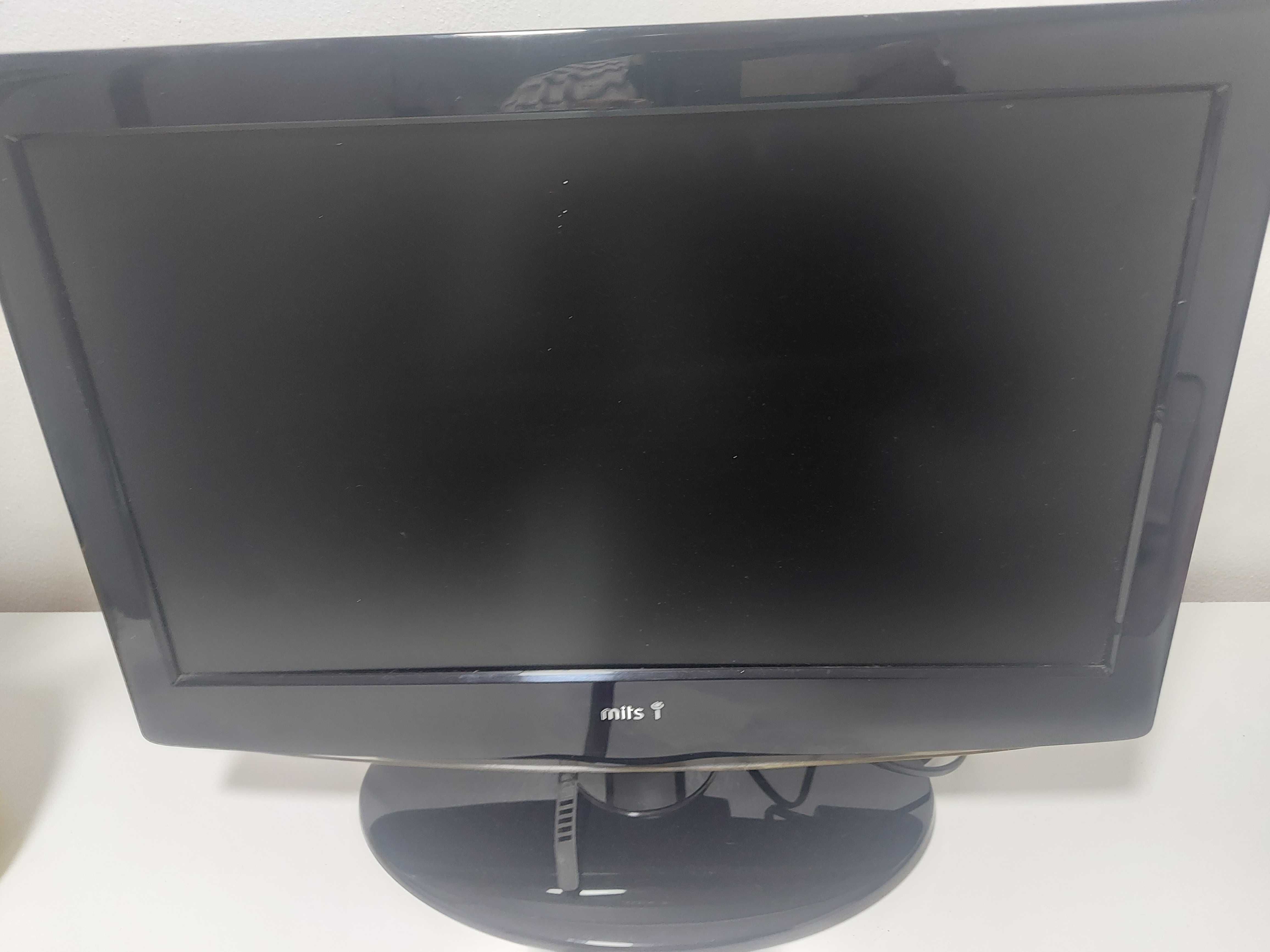 Tv led  Mitsau mais suporte de parede