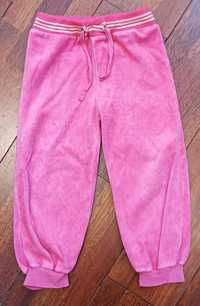 różowe spodnie dresowe rozm. 98