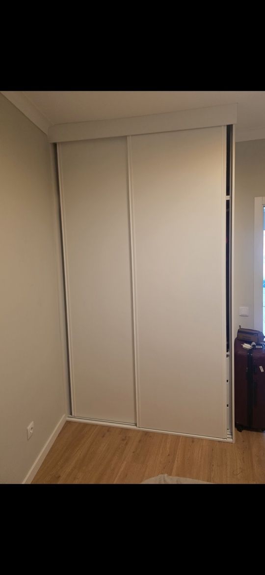 Quarto para arrendar casal