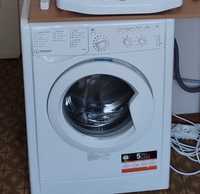 Продам стиральную машинку (пользовались пару раз)