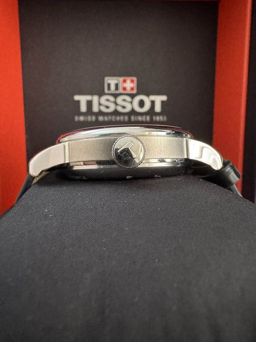 Часы tissot le locle мужские