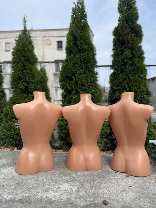 Manekiny damskie półpostaciowe – idealny stan