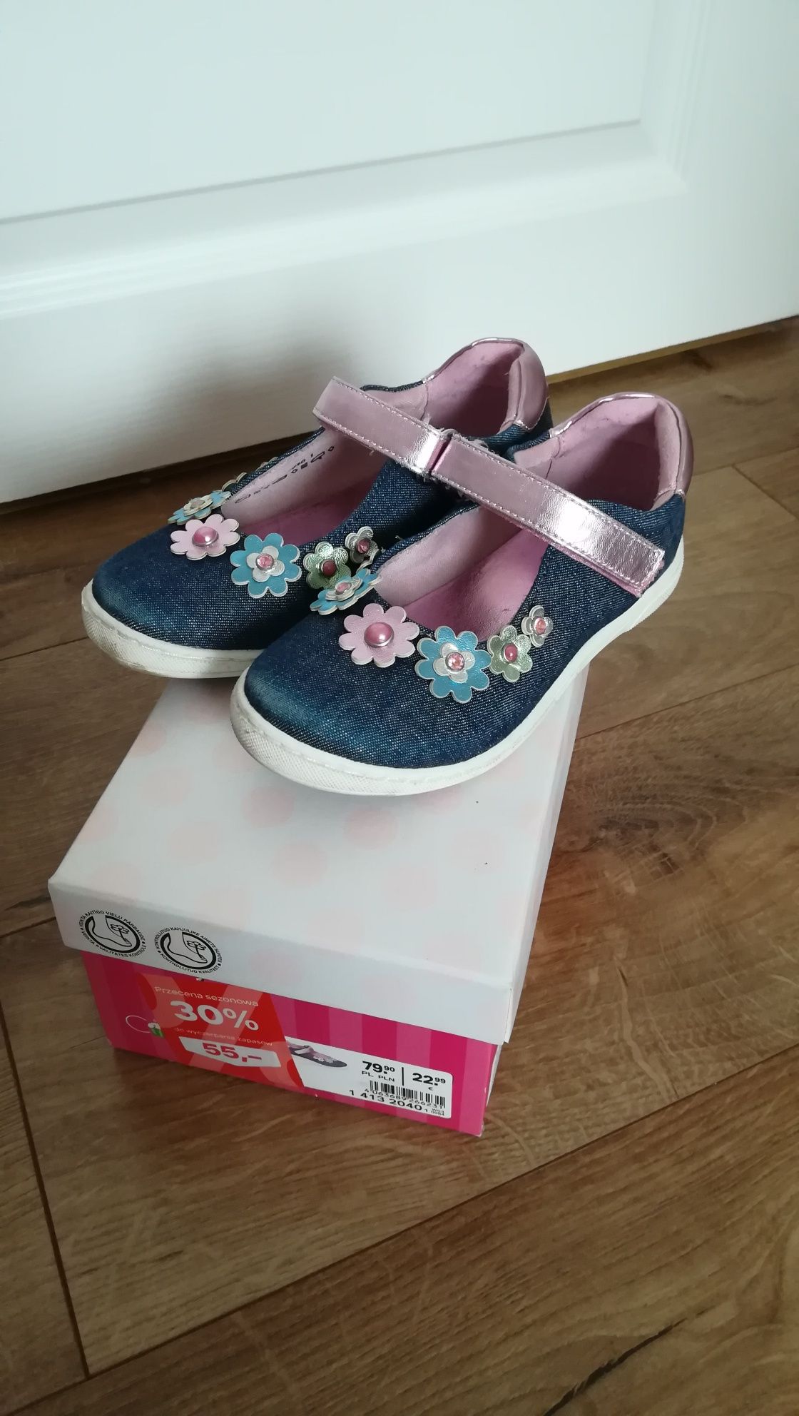 Buty dziewczęce rozmiar 28, wkładka 18,4 cm
