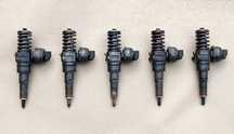 POMPOWTRYSKI WTRYSKIWACZ WTRYSK VW T5 2.5 TDI CARAVELLE DOKA MULTIVAN TRANSPORTER TOUAREG 07Z130073F 0414720210