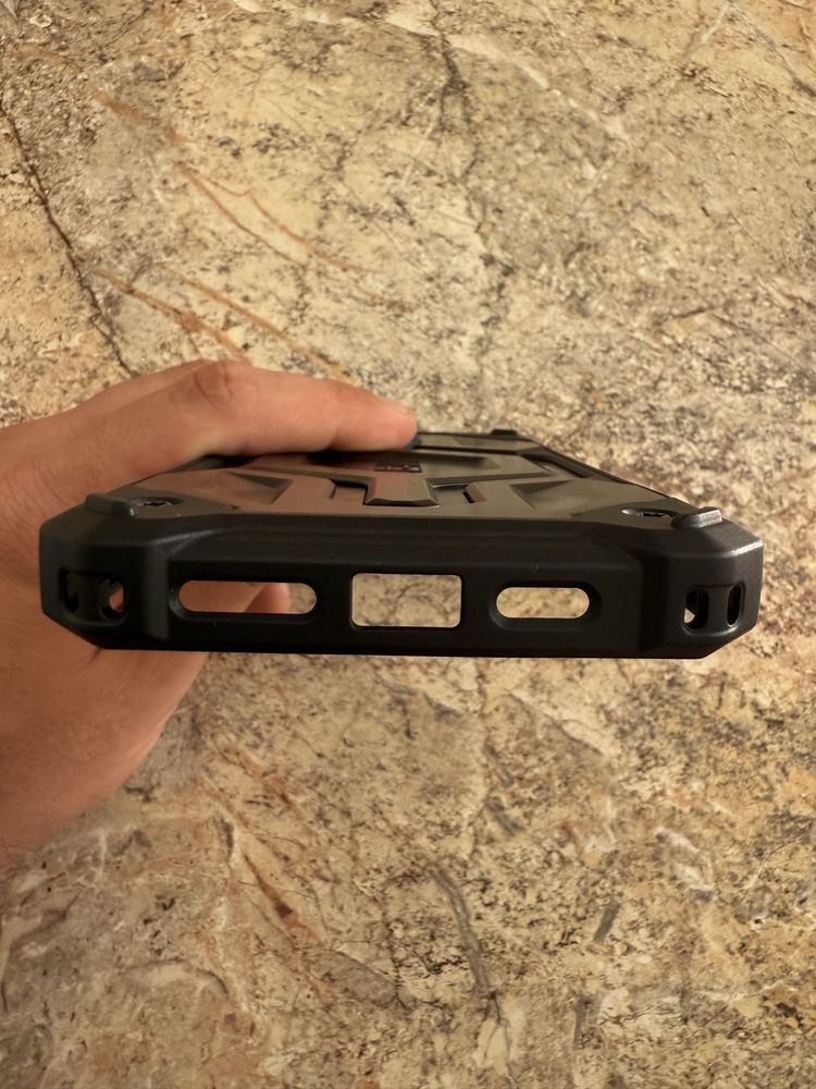 Чохол чехол UAG Monarch Pro MagSafe для на iPhone 14 Pro Max