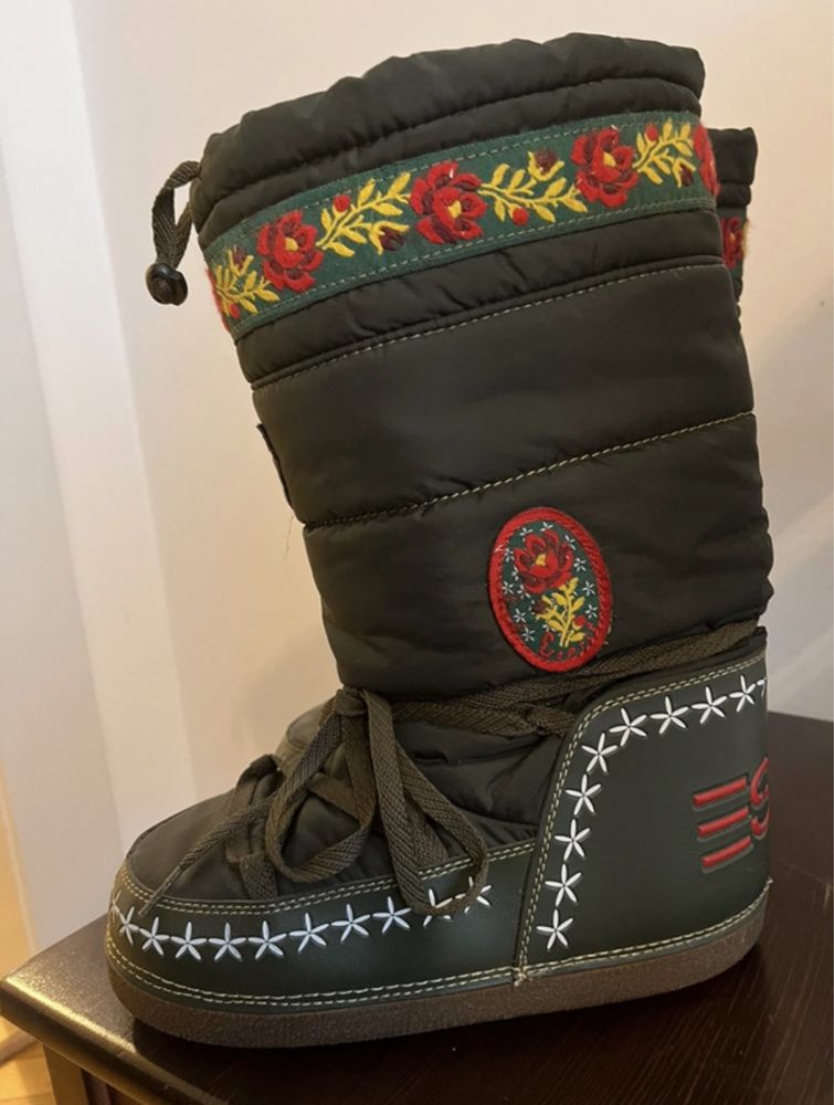 Zimowe buty typu śniegowce ESPRIT