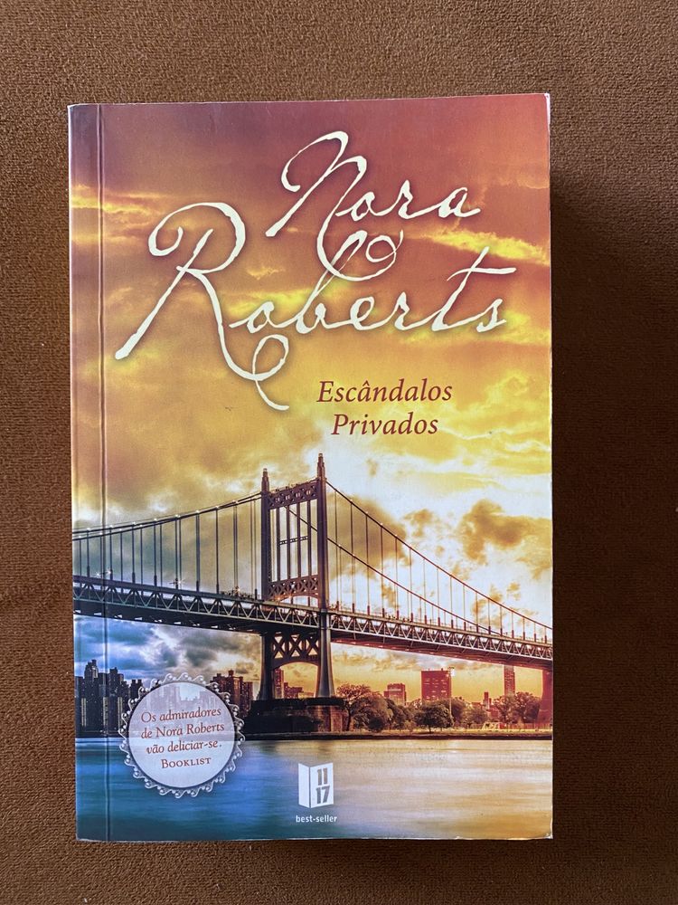 Nora Roberts: Escândalos Privados - livro de bolso