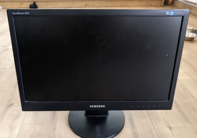 Monitor Samsung 22 cale uszkodzona matryca