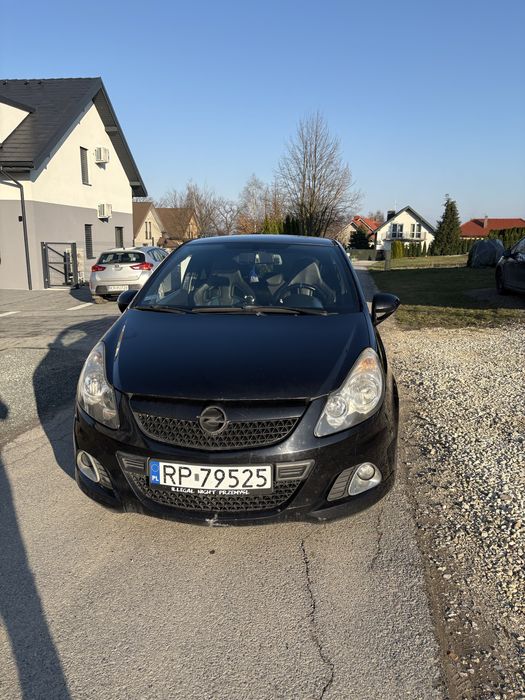 Opel Corsa 1.6T OPC