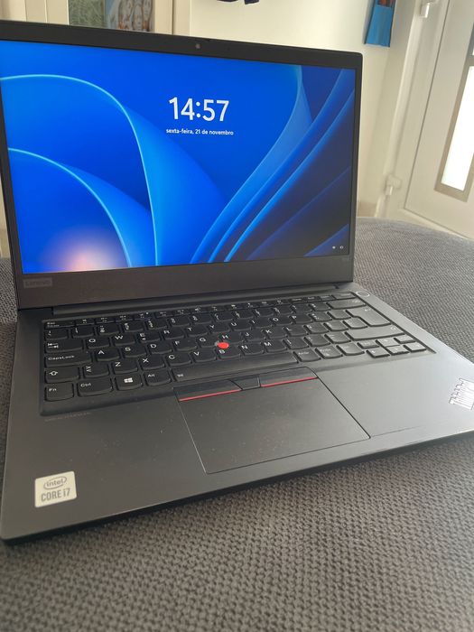 Portátil Lenovo ThinkPad E14