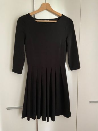 Czarna sukienka rozmiar s