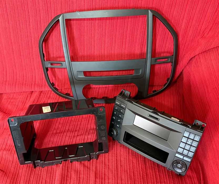 Radio para Mercedes Benz Vito.