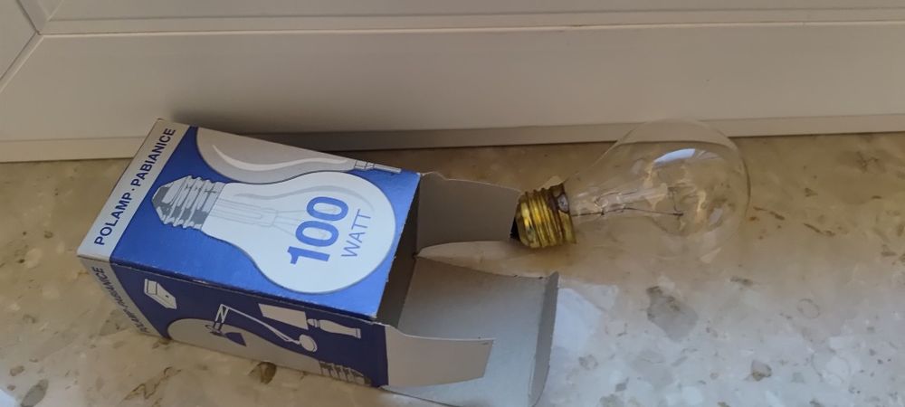 Vintage Żarówka 100 % z okresu PRL