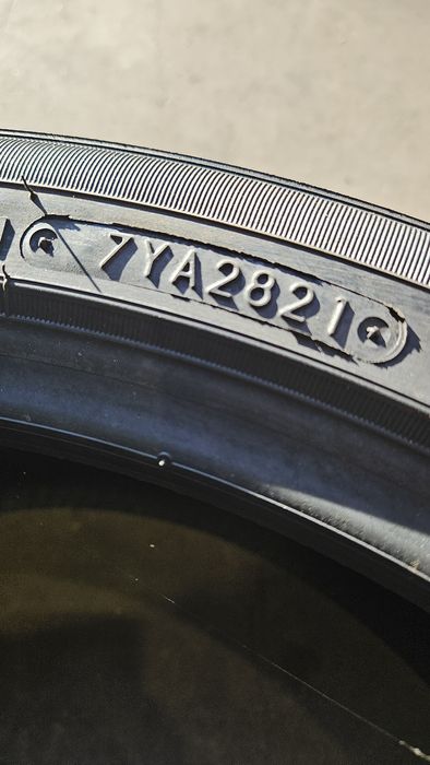 2szt 225/40/20 Toyo Nowe opony dot2821r ZIMA