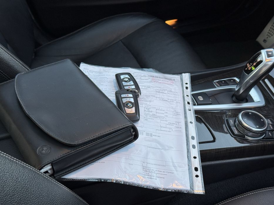 Продам BMW F10 528i ZF 8HP М-пакет 2014
