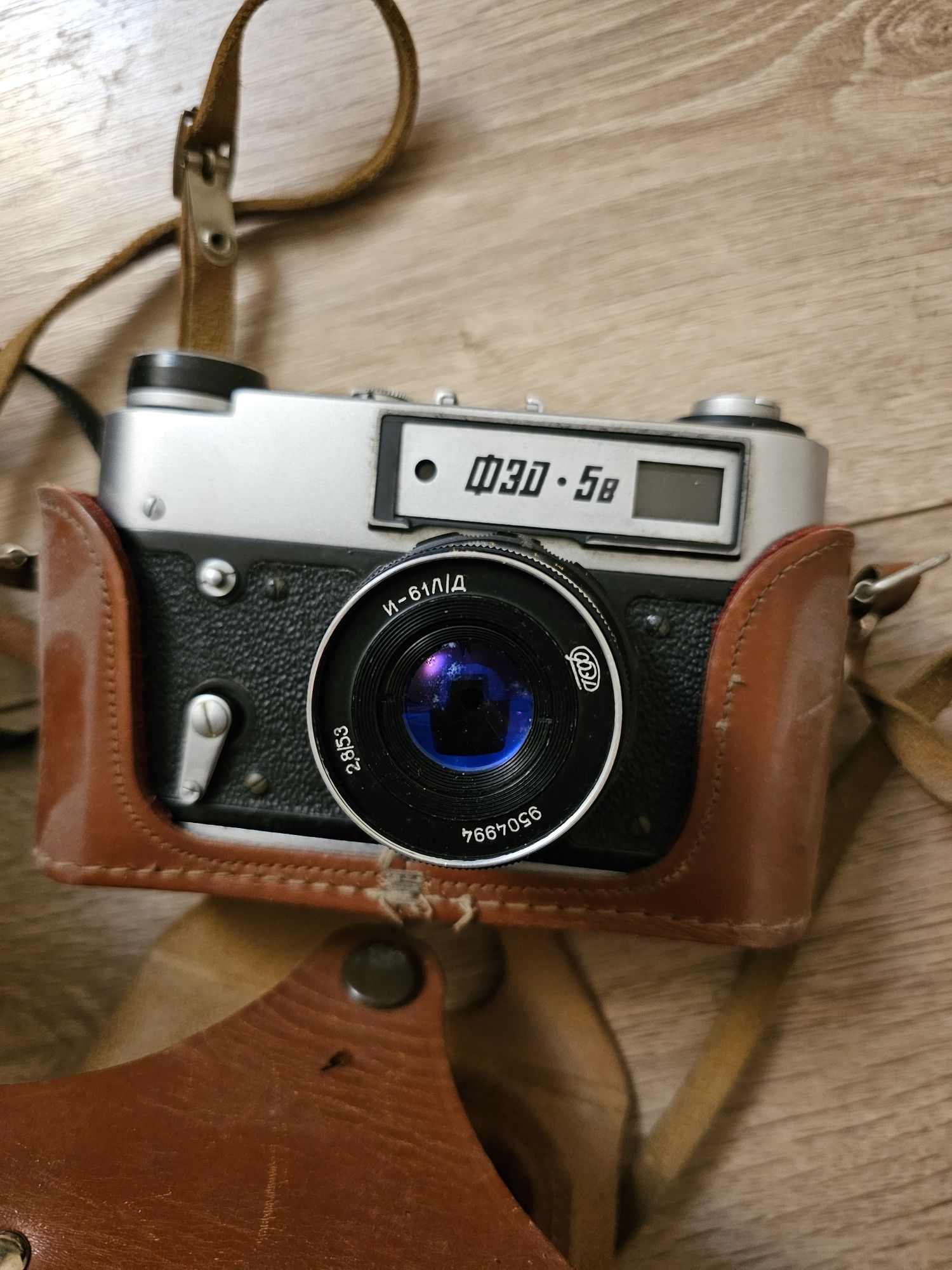 Dwa aparaty Zenit 11  i F30 5B zamie cena za oba
