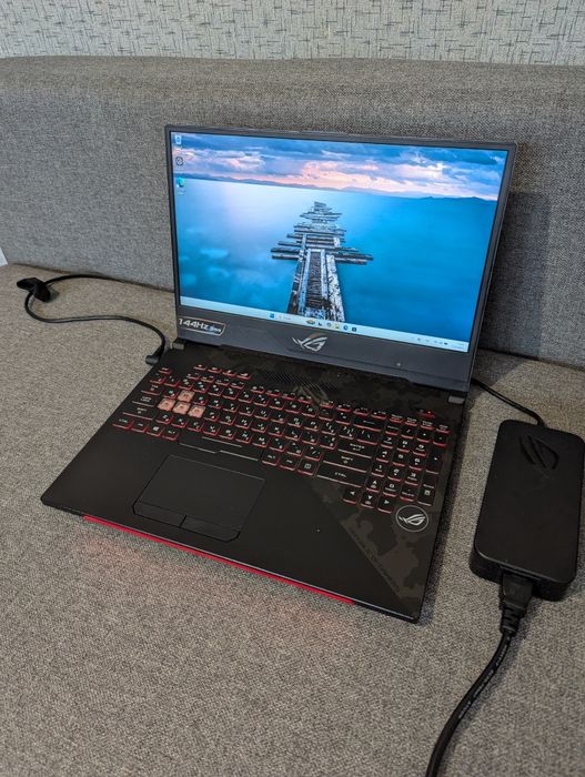 Asus ROG Strix scar 2 GL504G 2070 8gb, 1,5 tb, 32 ram, i7-8750h