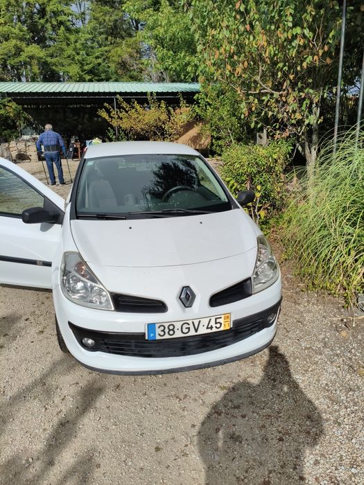 Vendo Clio comercial impecável