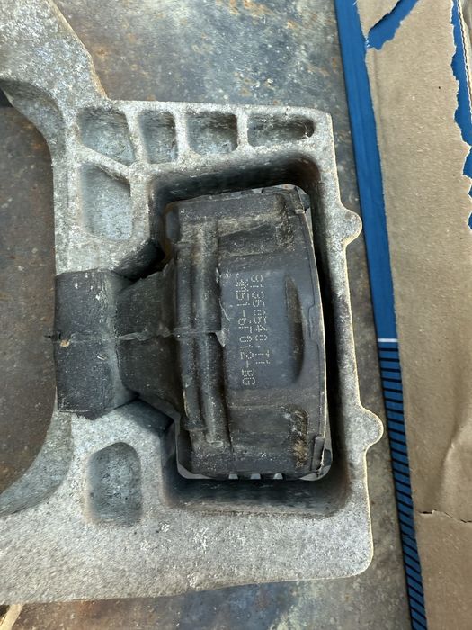 Подушка на форд фокус 2