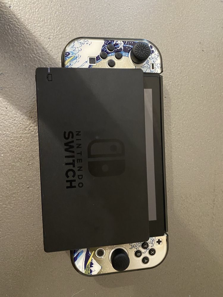 Nintendo Switch + аксесуари
