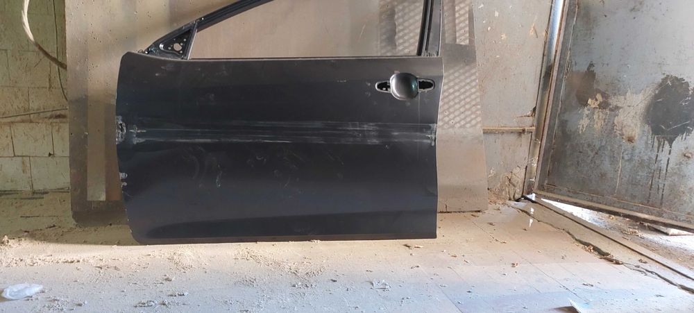 Двері, Тоyota Camry