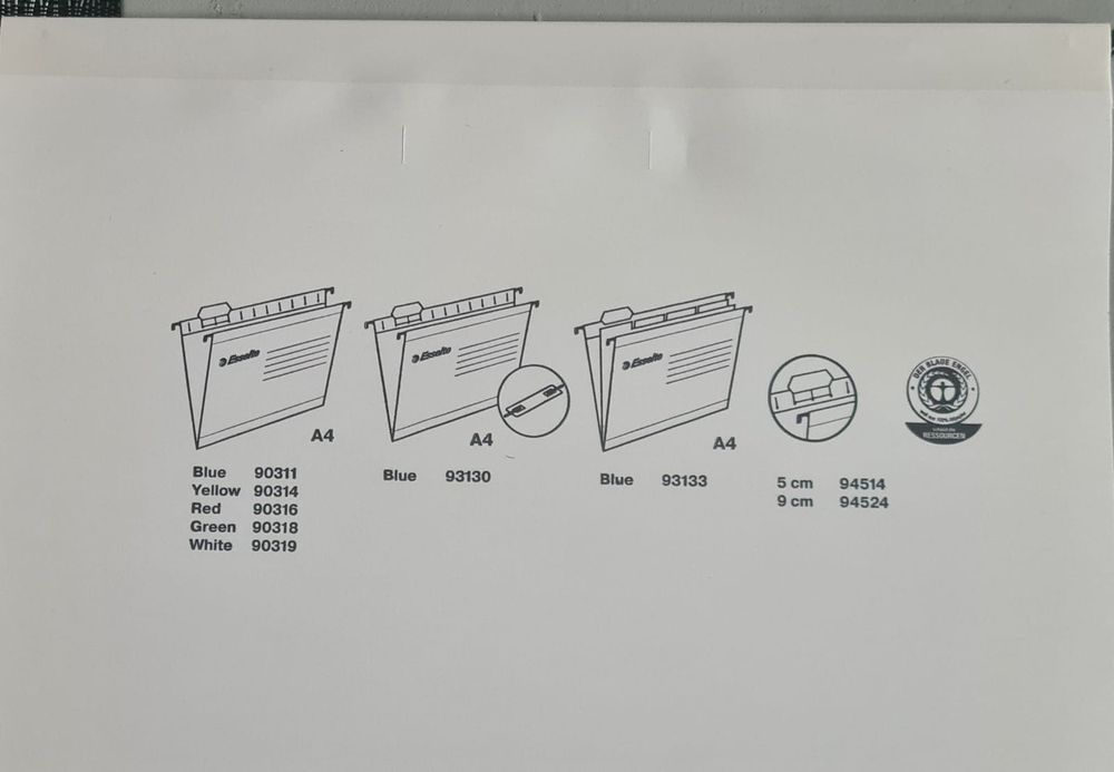 Teczka zawieszkowa Pendaflex marki Esselte - różne kolory.