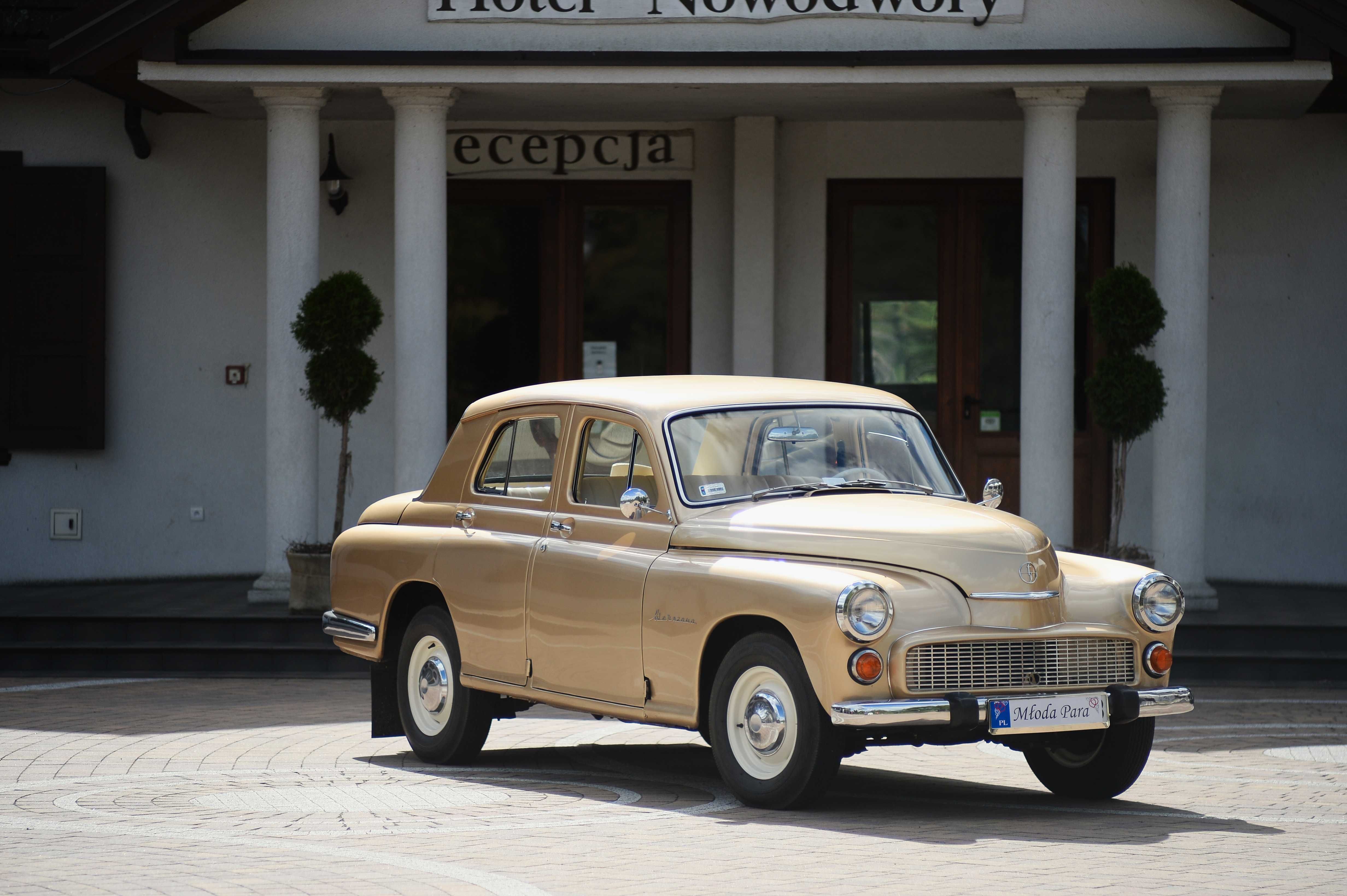 Złotą Warszawą do ślubu, auto na rocznice i specjalne okazje