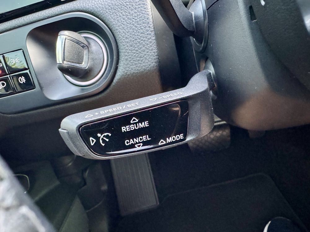 Porsche Cayenne Official