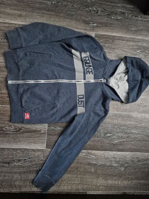 Кофта, олимпийка, ветровка для мальчика на 9-10 лет