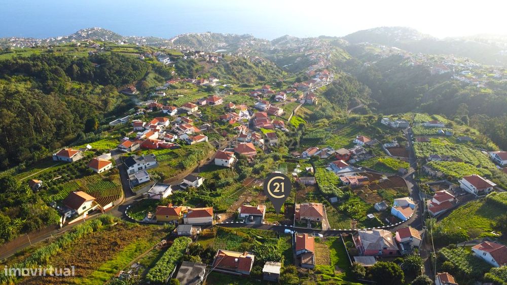 Terreno Urbano com Projeto Aprovado – Ponta do Sol, Madeira