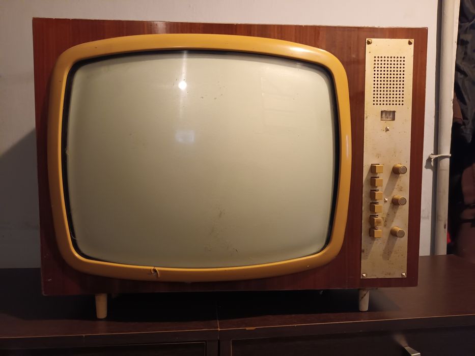 Stary Telewizor Unitra Ametyst