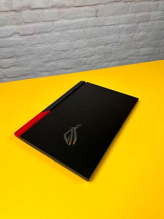 Ігровий ноутбук Asus RogStrix G713/17,3/9 5900HX/32GB/SSD 1TB/RTX 3070
