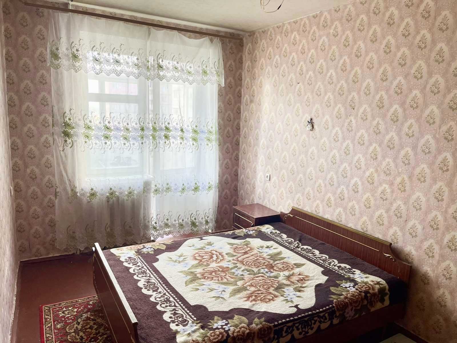 Продам 2-ну квартиру на Вишеньці по М. Ващука (9880)